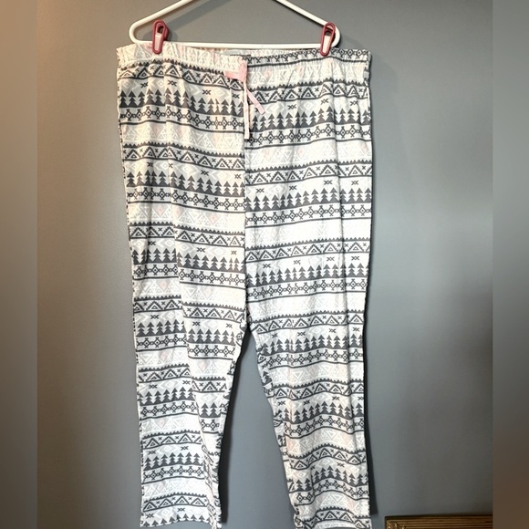 Bearpaw Long Sleeve Cozy Pajama 2 Piece Set Womens Sz 2x Pink/Grey SOFT & WARM - Picture 6 of 7